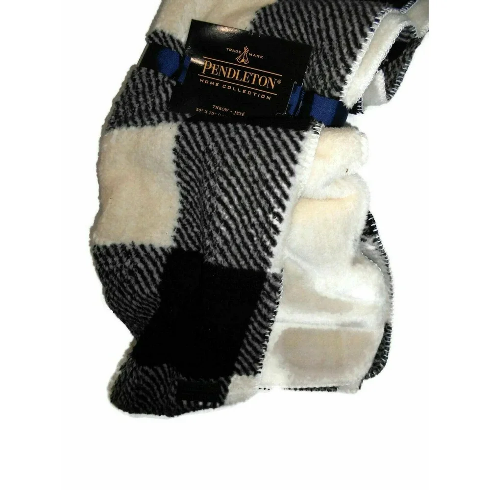 Pendleton Black Plaid Sherpa to Fleece‎ reversible Blanket throw 50 x 70 nwt